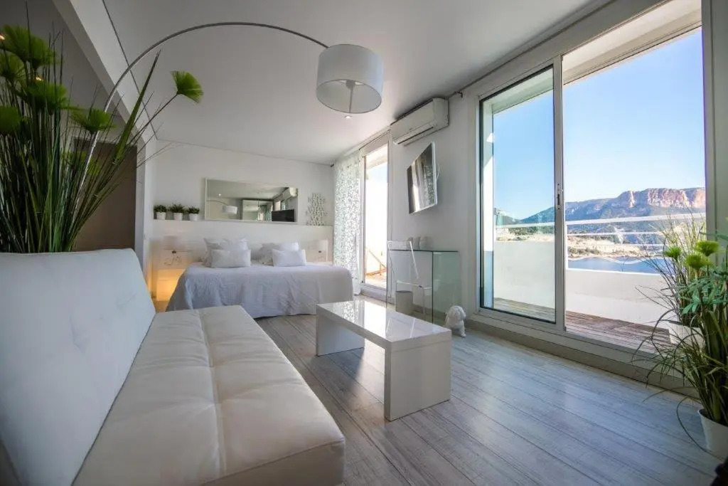 Hotel de La Plage - Mahogany