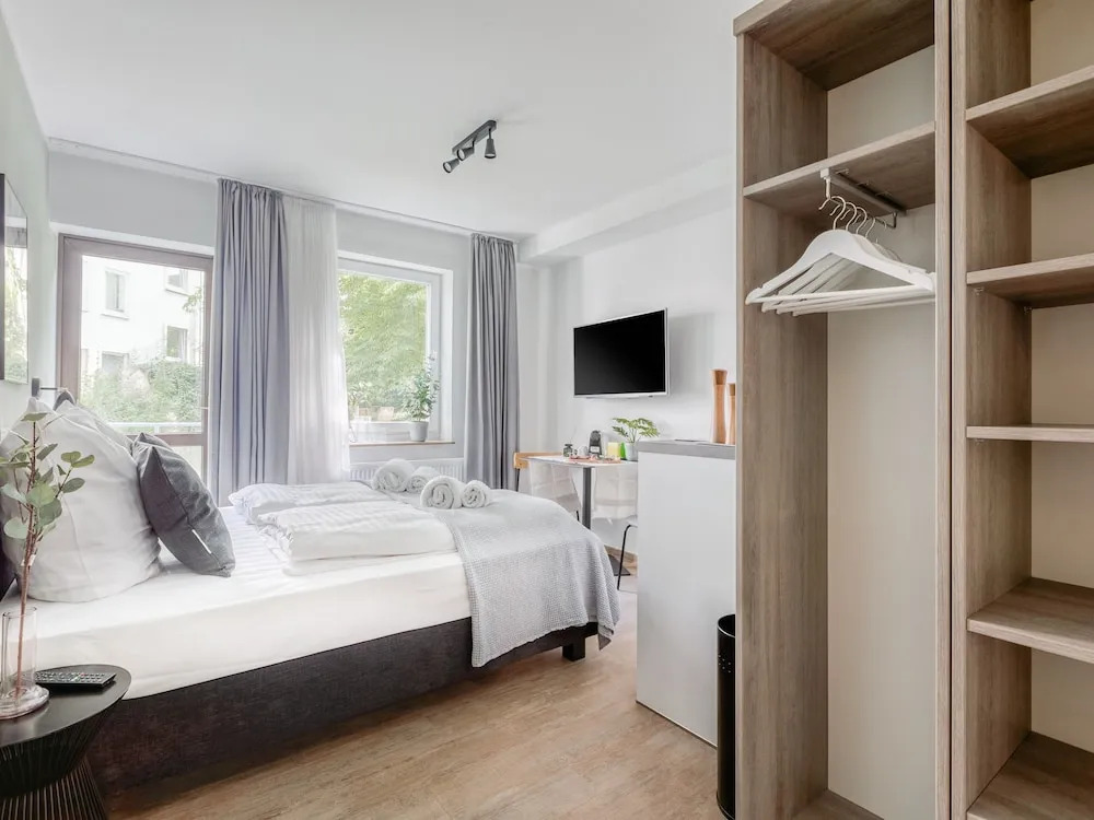 Aegi Apartments