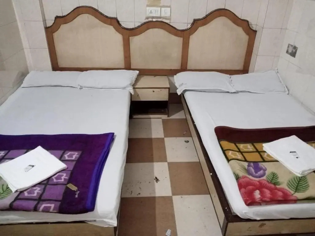 Hotel Shivam Palace BY WB Inn