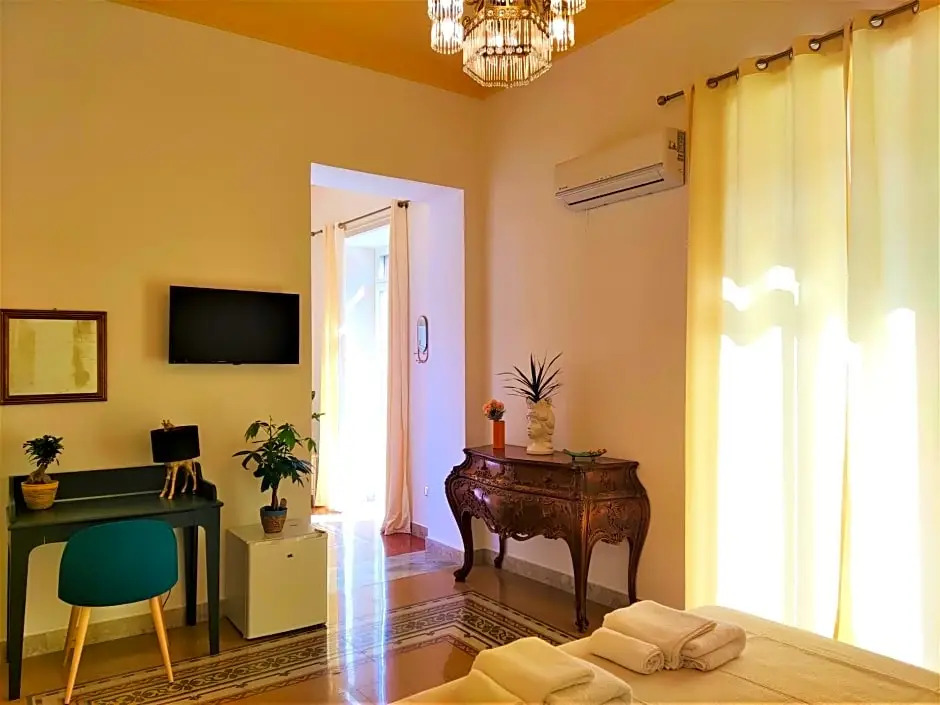 AUSA suites