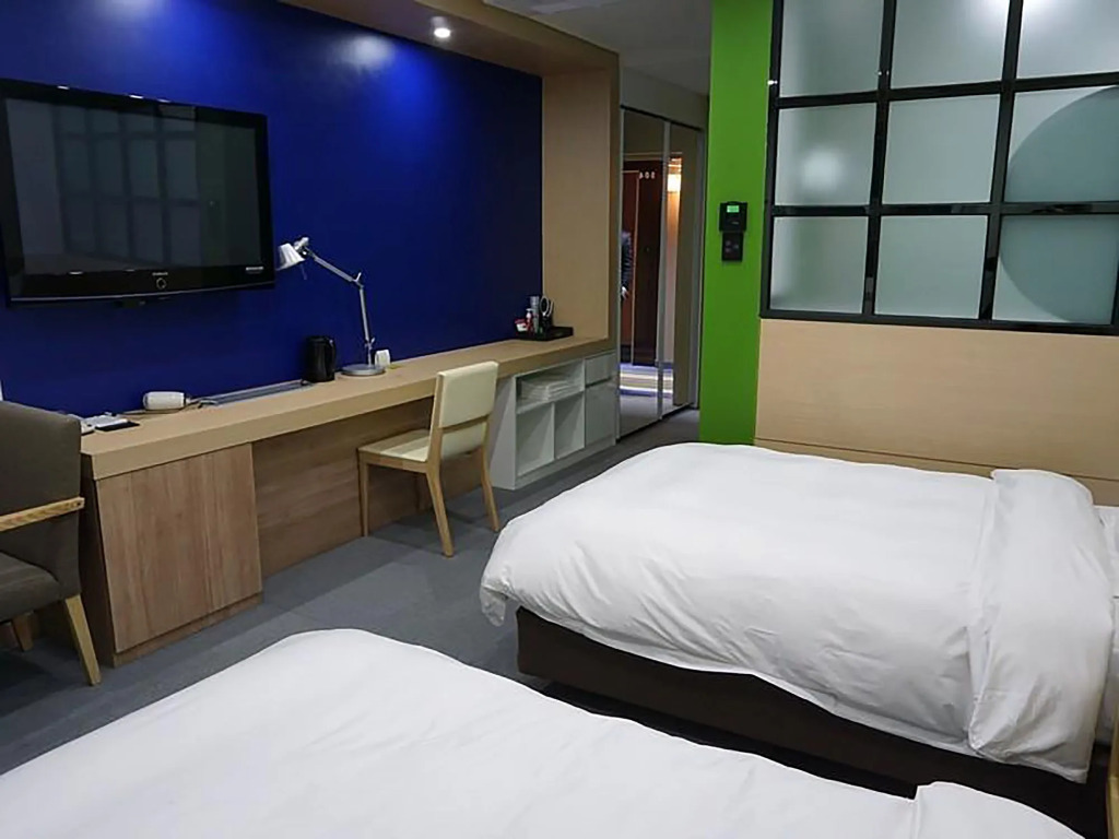 H Avenue Hotel Sangmu Branch