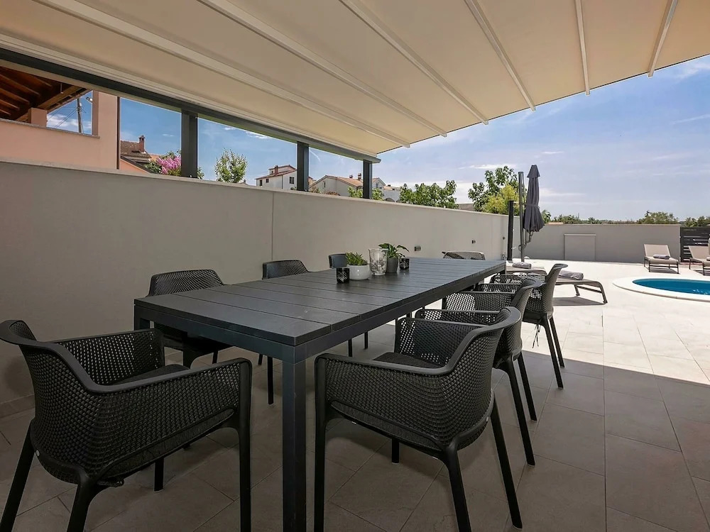 Spacious Villa in Pula Istria With Swimming Pool