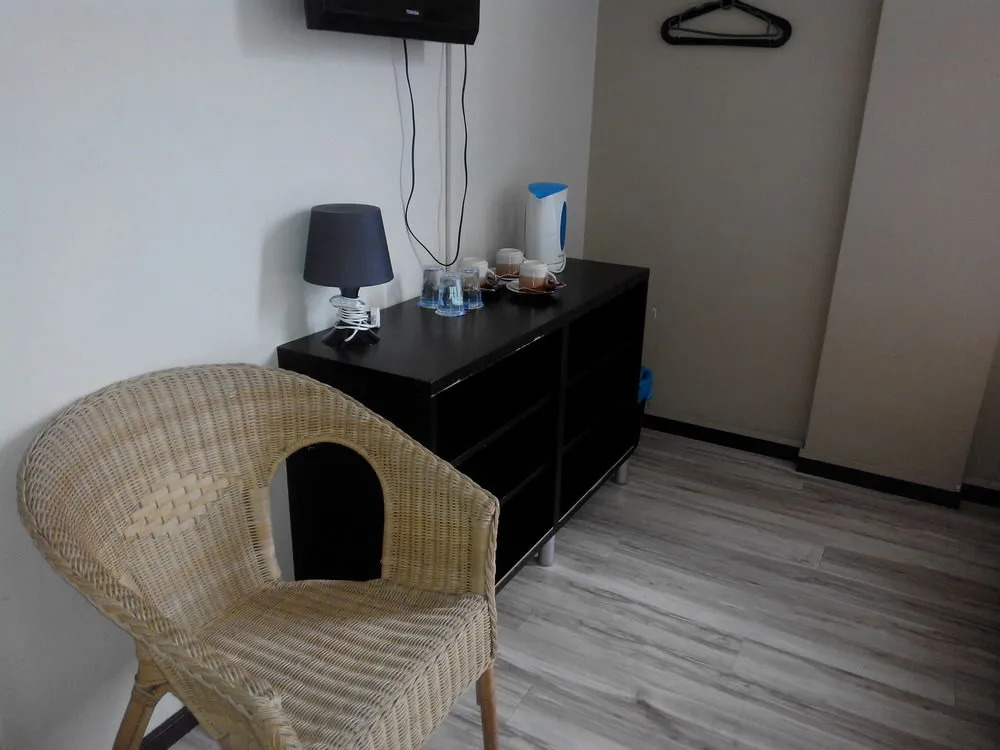 Bird's Nest Hotel