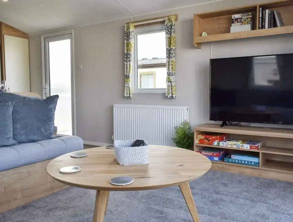 2 Bed - Sleeps 6 - 15min Walk to Beach