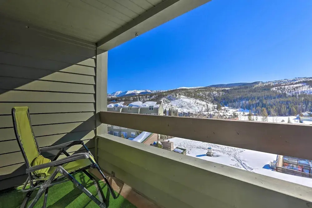 Walkable Winter Park Condo ~ 4 Mi to Slopes!