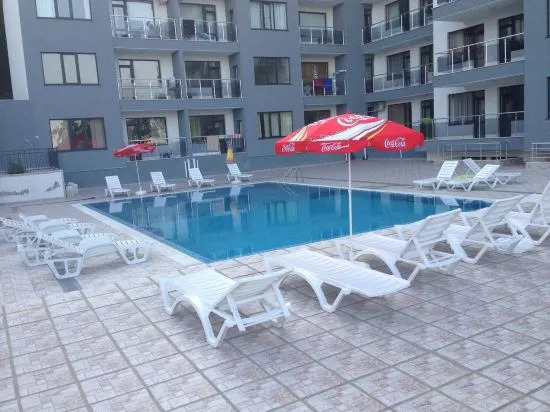 Dilov Apartments in Yalta Golden Sands