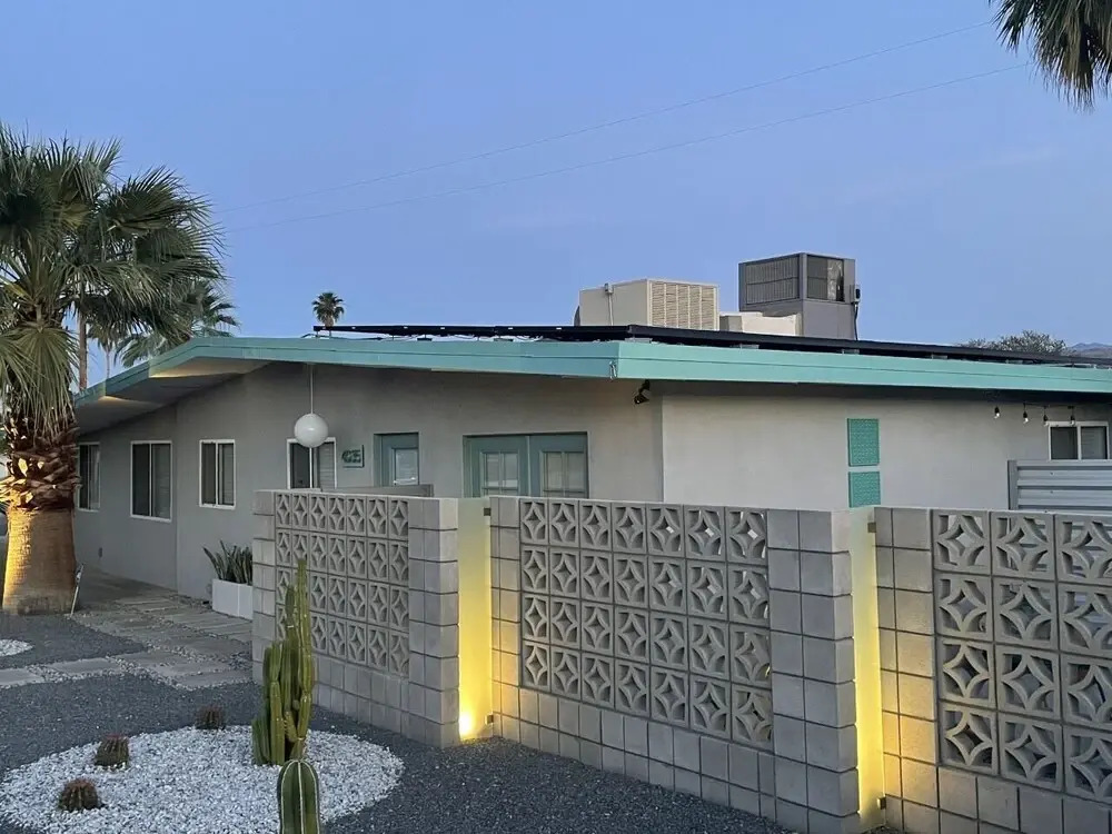 Hollywood Hideaway