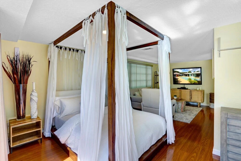 Tropic Like it Hot! Private Tropical Retreat