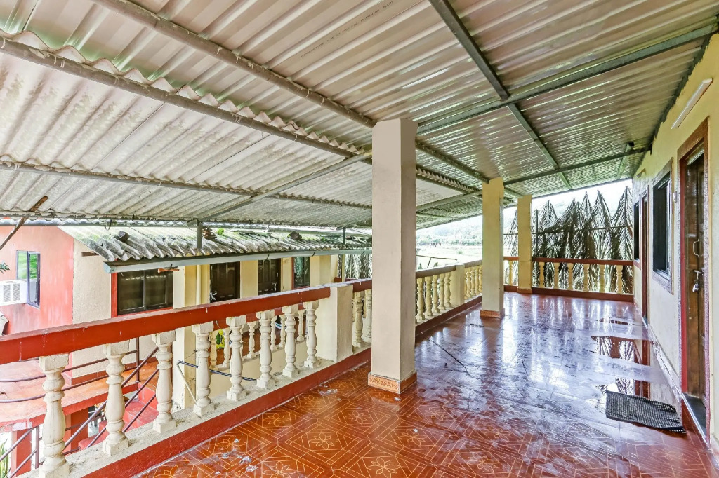 OYO 81439 Vishranti Kashid Beach Resort