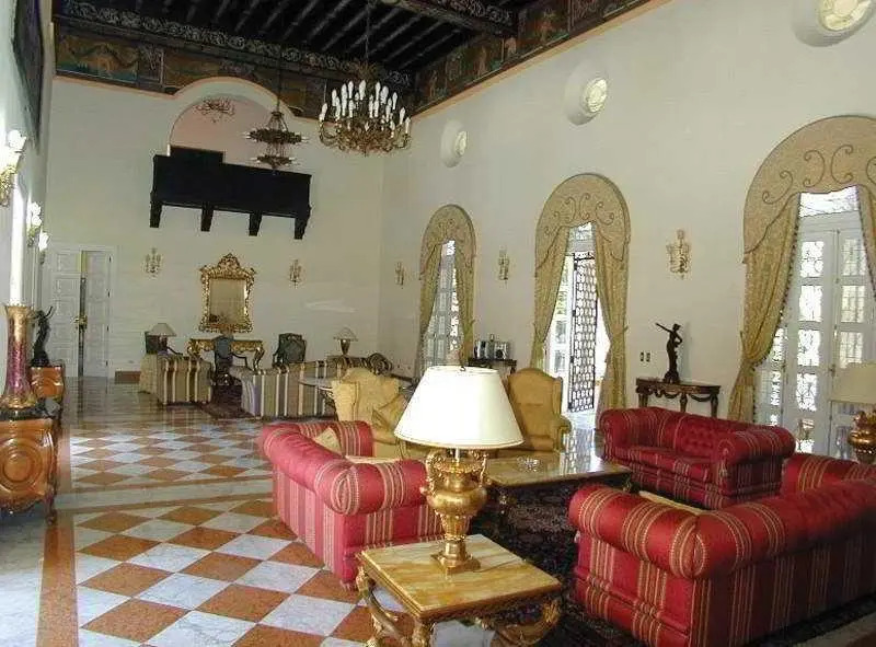 La Mansion