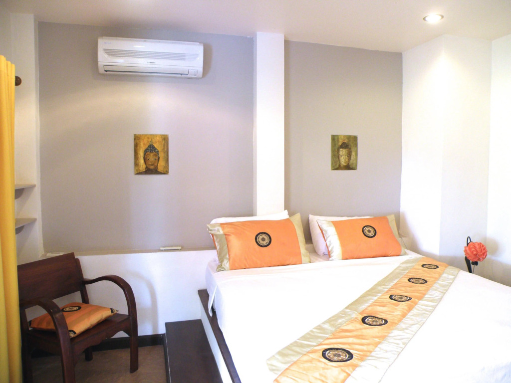 Pink House Guest House Lamai - Pool & Sea View