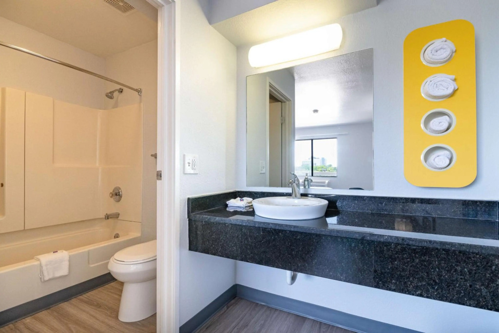Motel 6-Rolling Meadows, IL - Chicago Northwest