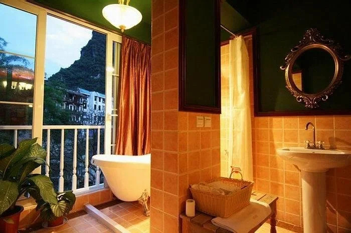 Nana Hotel