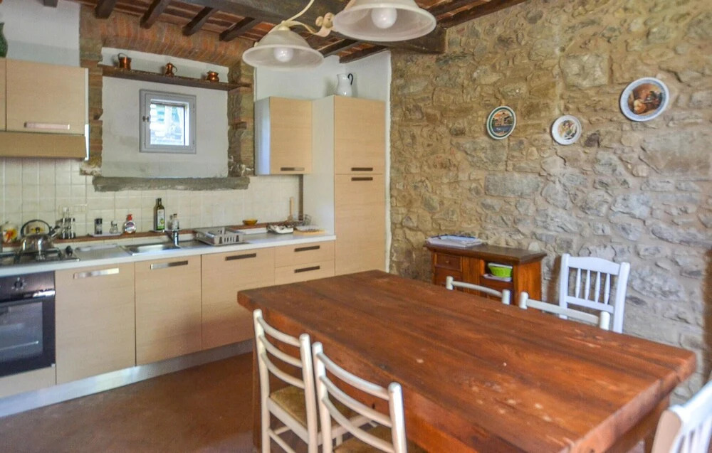 Amazing Home in Castiglion Fiorentino With 4 Bedrooms