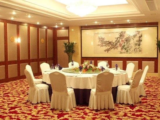 Qijia Shan Hotel