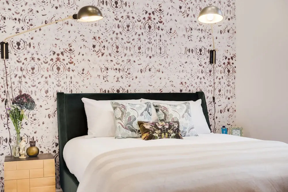 The Gloucester Road Escape - Bright & Central 1BDR Apartment