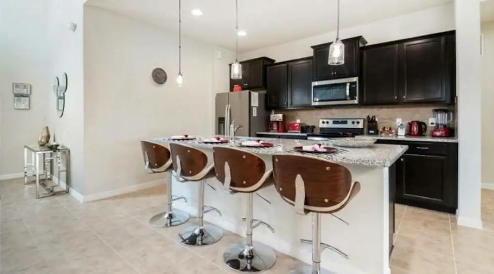 Beautiful 6 Bedroom Home With Private Pool and Game Room Ww1508