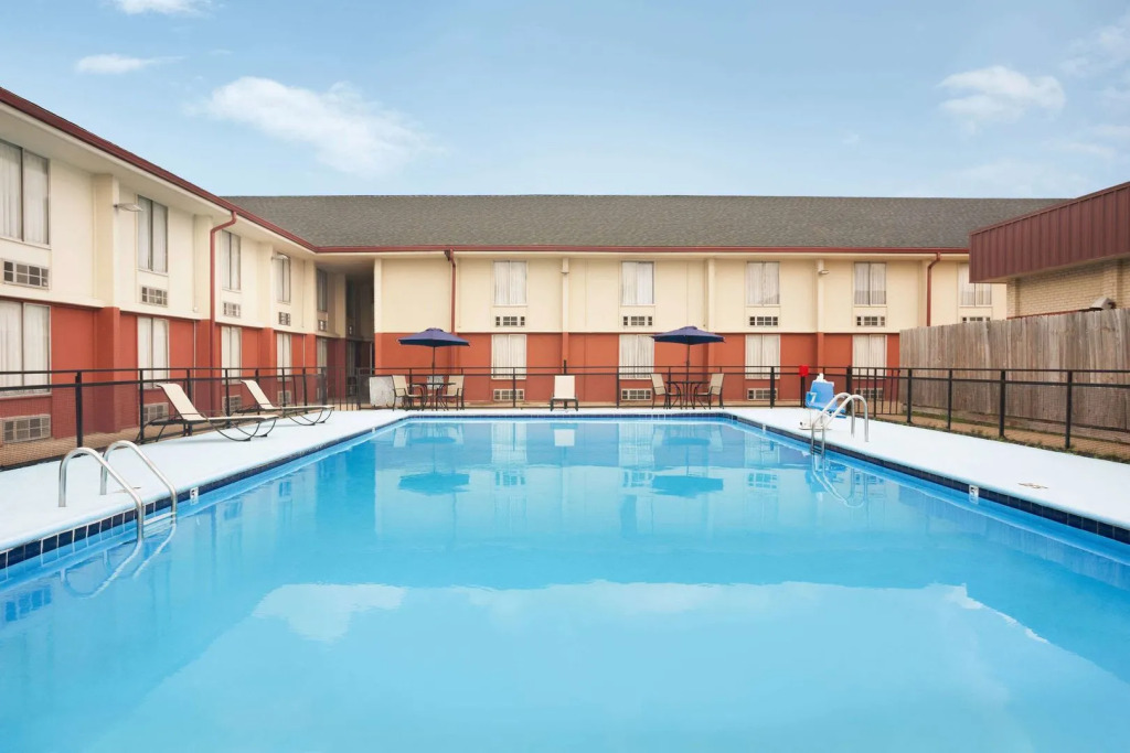 Quality Inn Little Rock on I-30 Near Littlerock airport