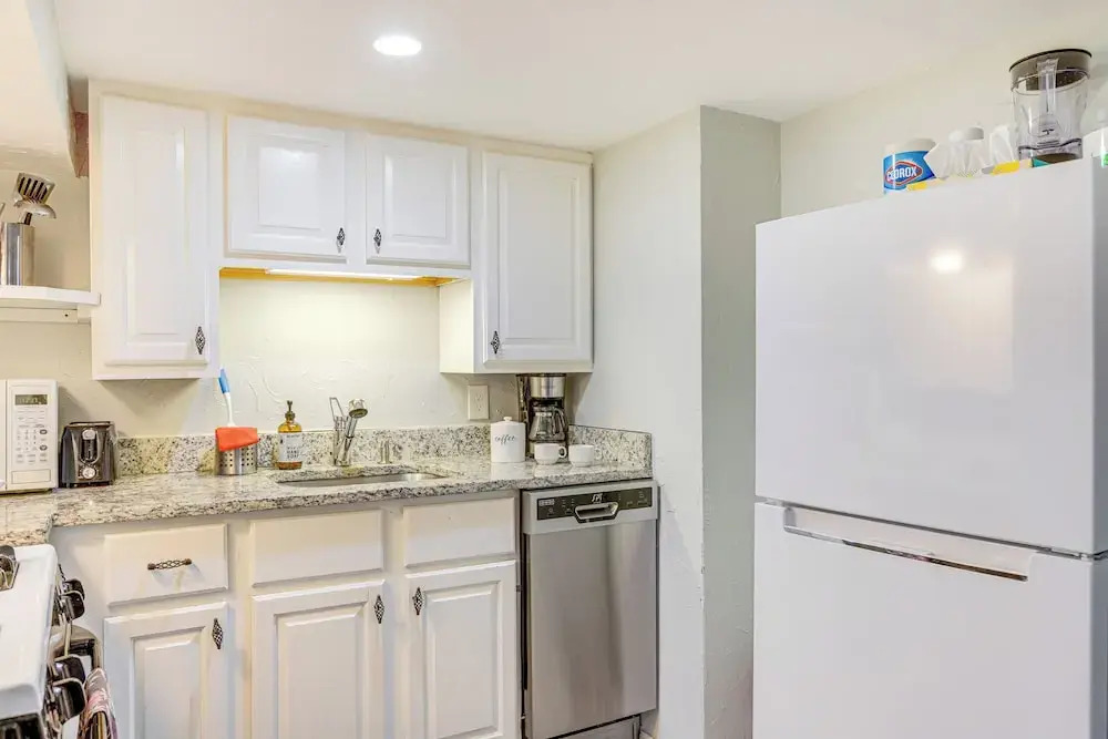Denver Retreat in Cherry Creek: Walk to Dining!