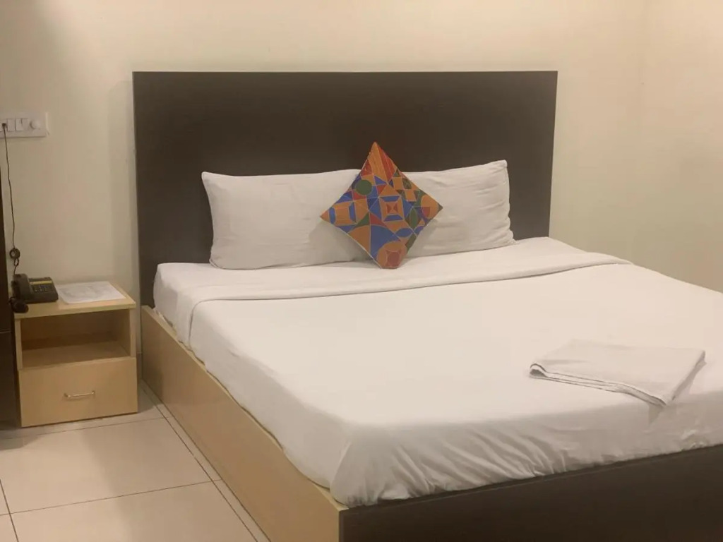 Hotel Siri Inn Hitech City