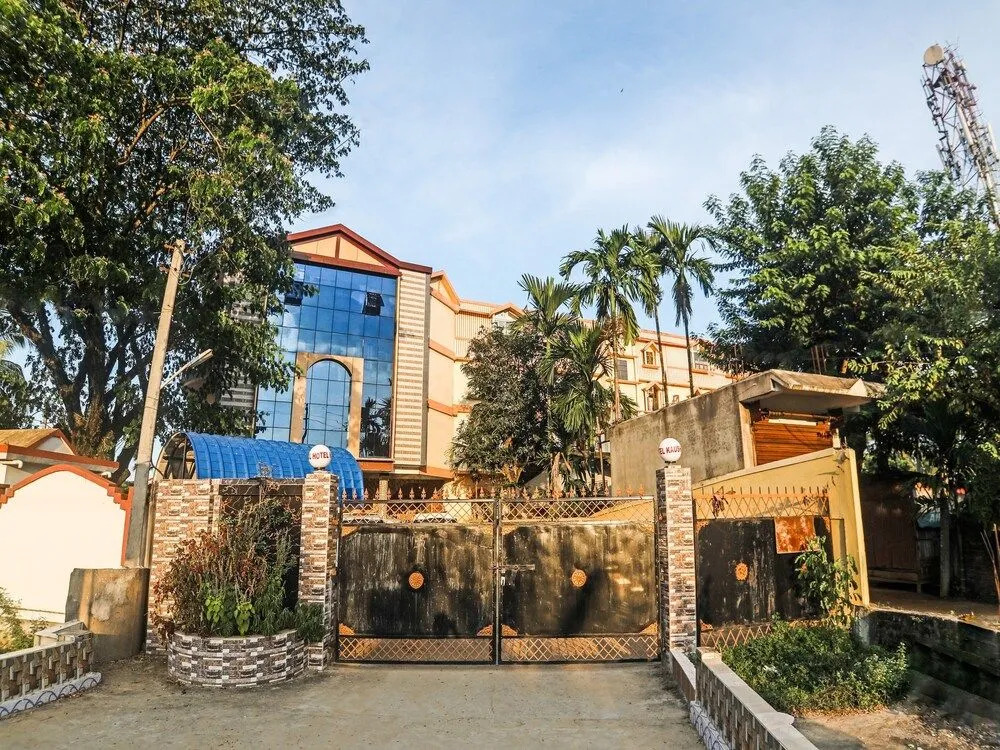 Oyo 29042 Shuru Heights