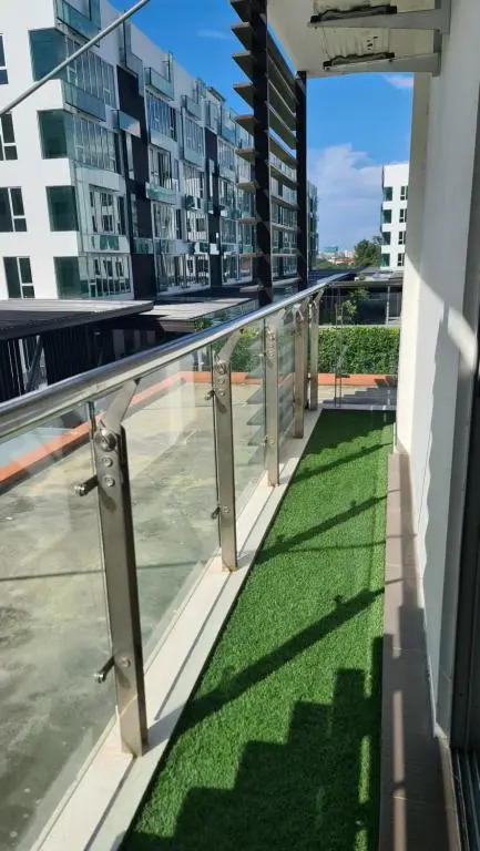 Aeropod KK Corner Unit Near City and Airport 4 pax Free Parking