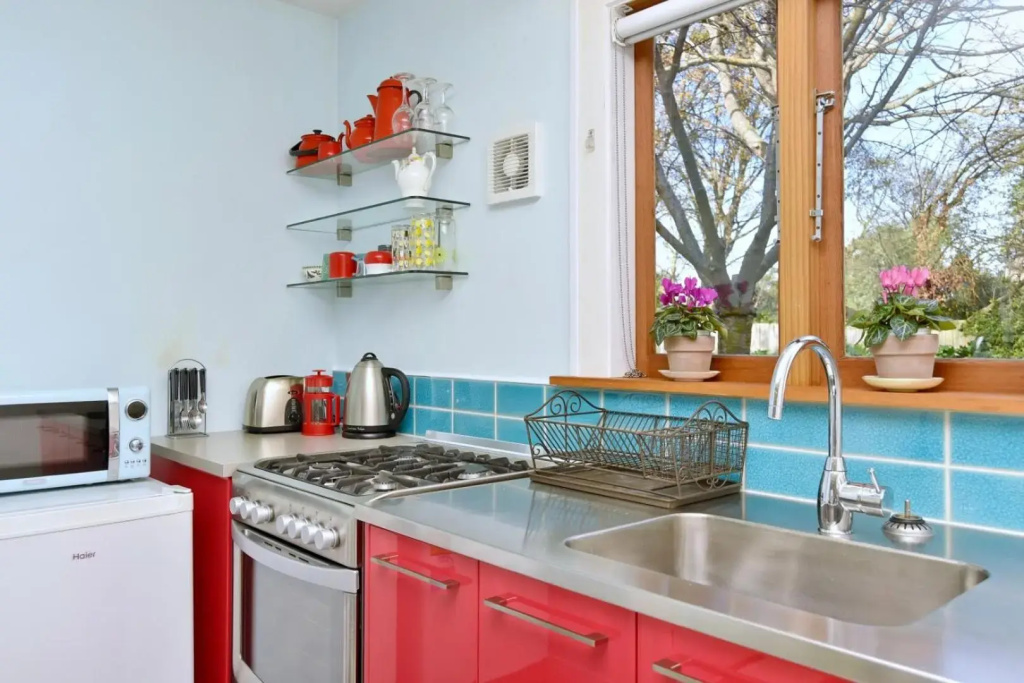 Louisa Chandler - Christchurch Holiday Homes