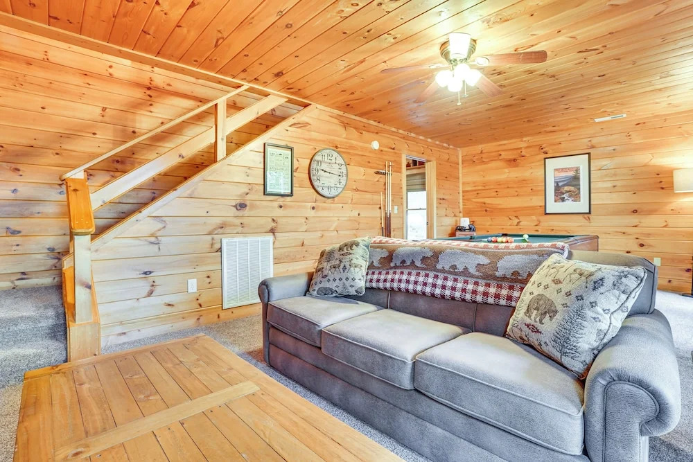 2-tier Deck & Hot Tub: Quiet Sevierville Cabin