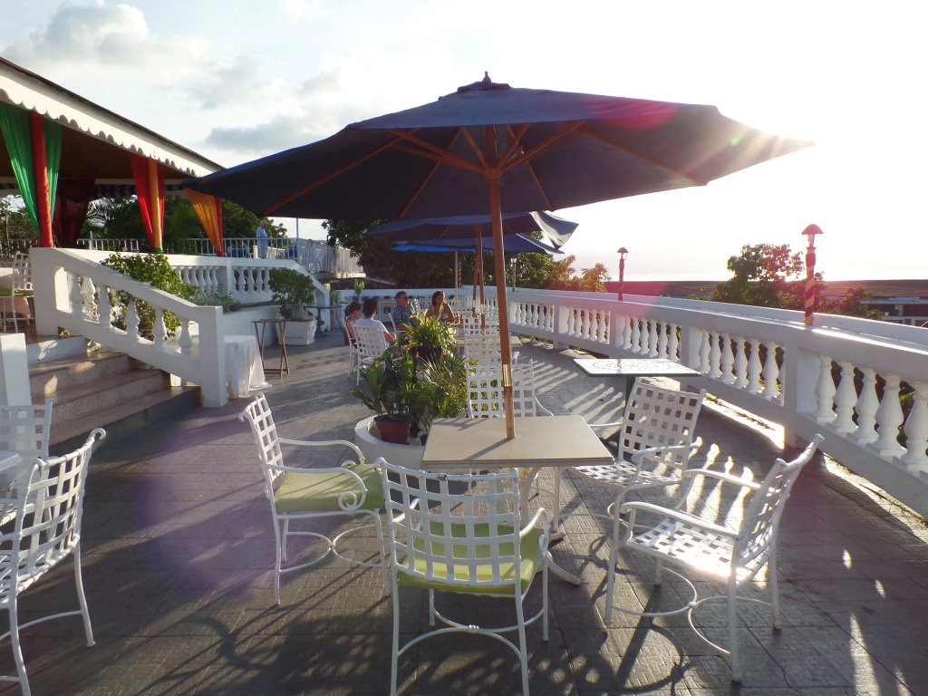 Skyclub Beach Suite at Mobay Club