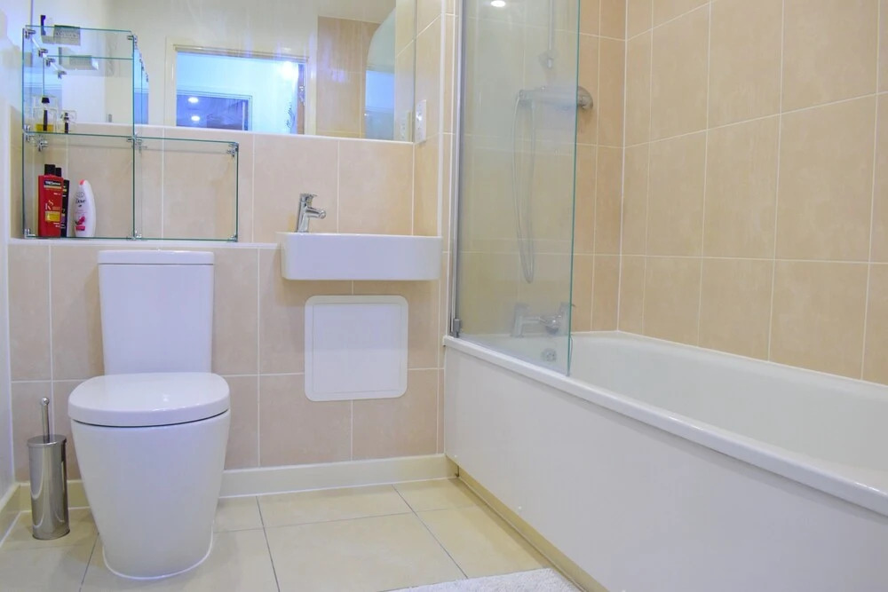 1 Bedroom Flat With Balcony In Camden Town