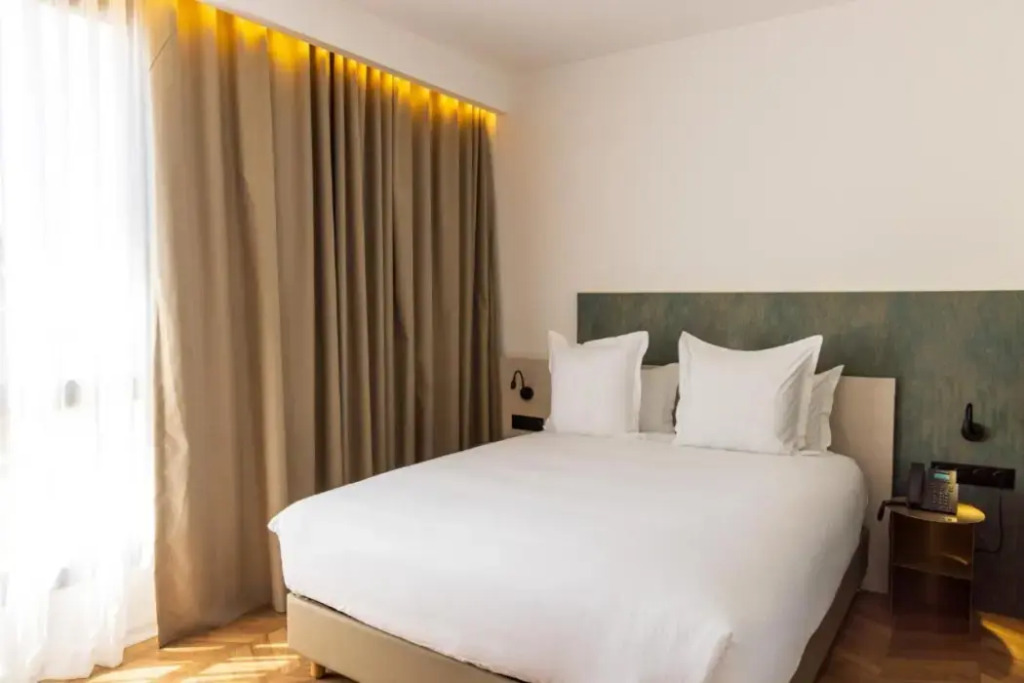 DIAGONAL HOTEL