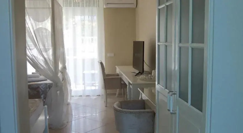 Cinar Hotel