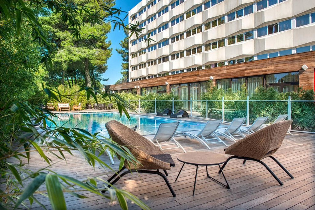 HÔTEL C SUITES chambres spacieuses
