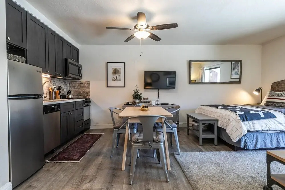 245 Bldg C 1 Bedroom Condo