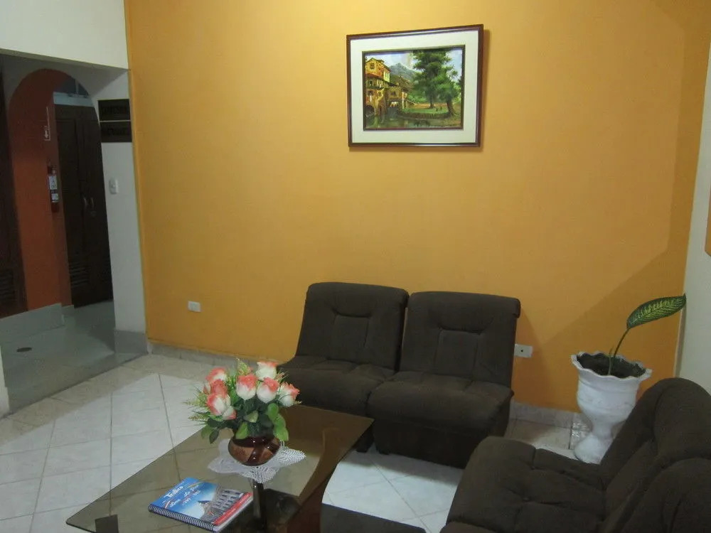 Hotel PLAZA - Trujillo