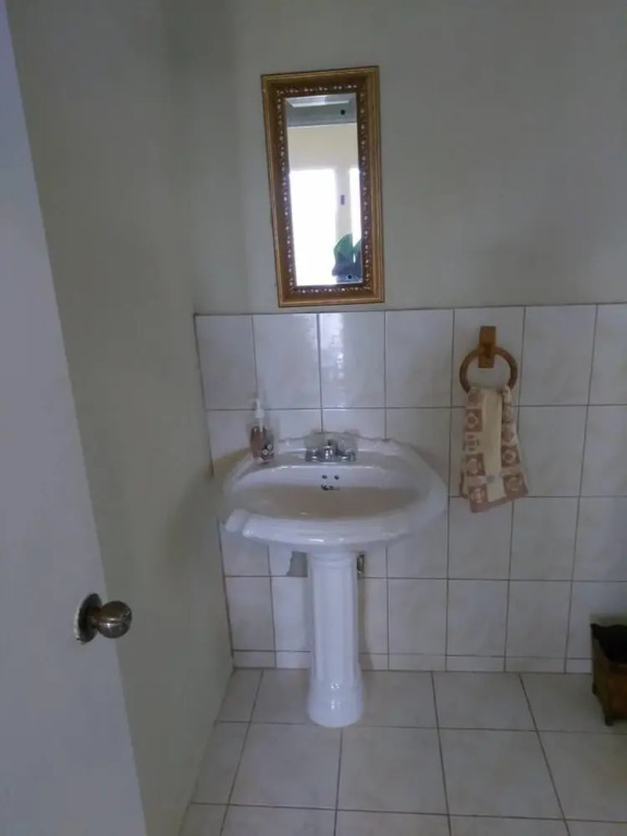 Remarkable 2-bed Villa in Fair Prospect Sea View