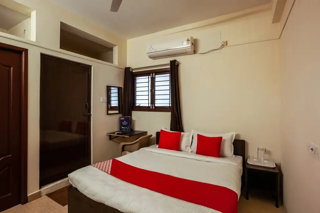 Beehive Inn By OYO Rooms