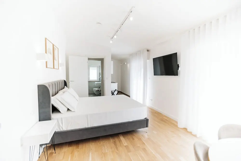 Centoquindici Rooms & Suite