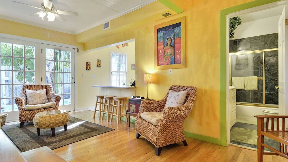 Key Lime Pie by Avantstay Ideal Location w/ Splash Pool & Out Door Dining Month Long Stays Only