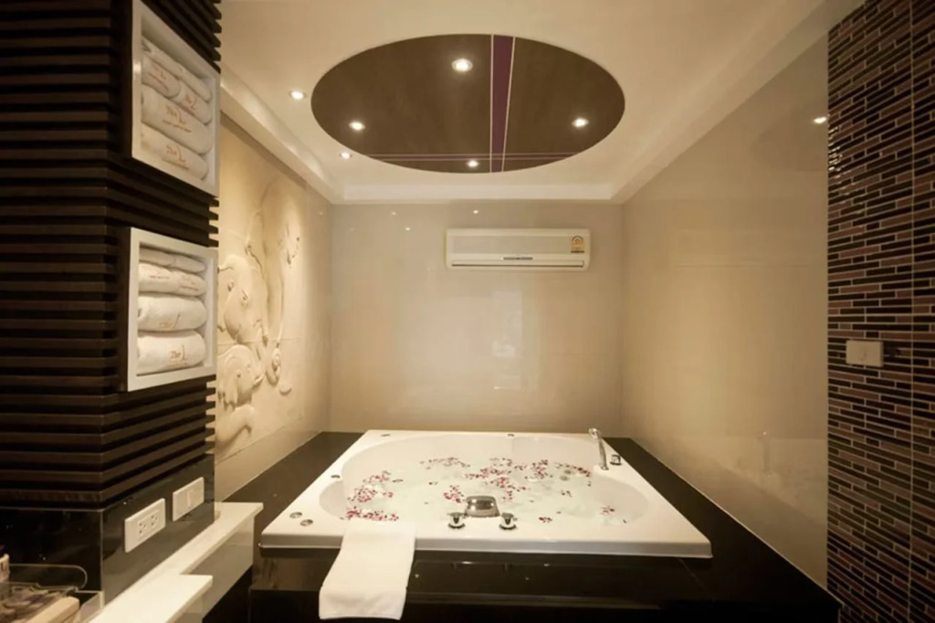 The L Resort