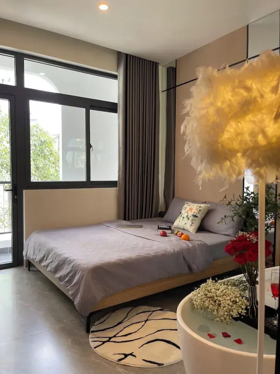 Unite StayCation Lê Văn Sỹ