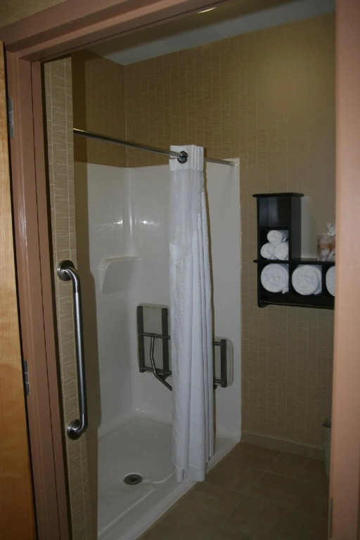 Holiday Inn Express Hotel & Suites Vineland Millville by IHG