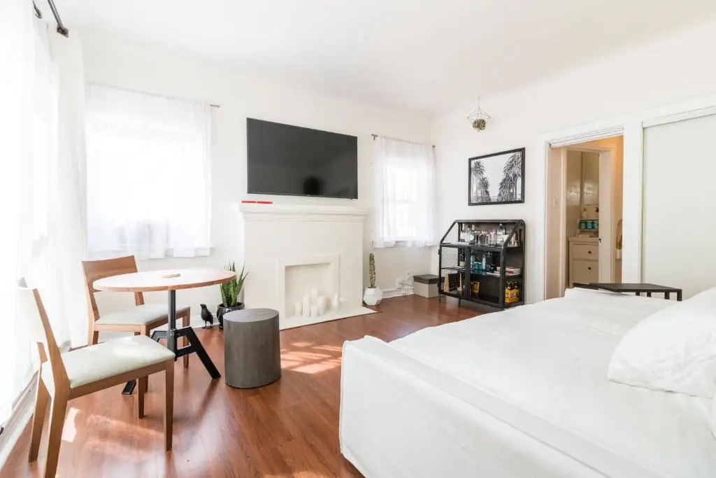 Sunny Boho Chic West Hollywood Flat!