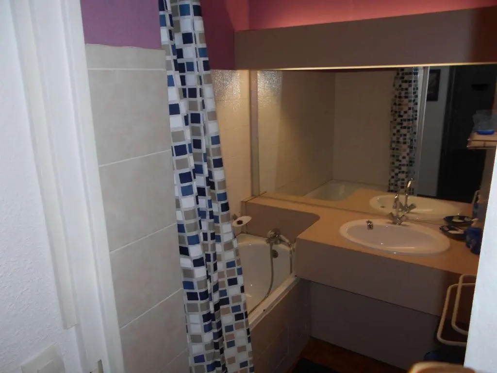 Appartement Port Camargue, 2 pièces, 4 personnes - FR-1-250-206