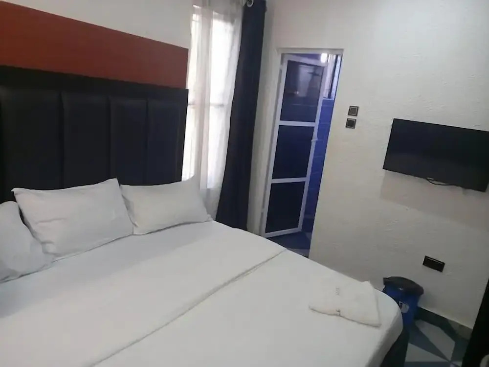 Pefas Ville Hotel