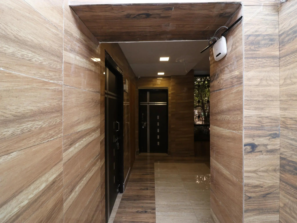 FabHotel Golden Suites