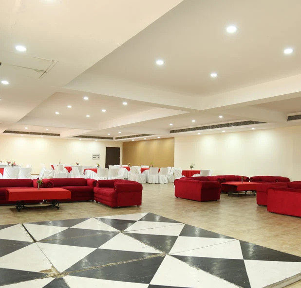 OYO 16565 Karnal Haveli