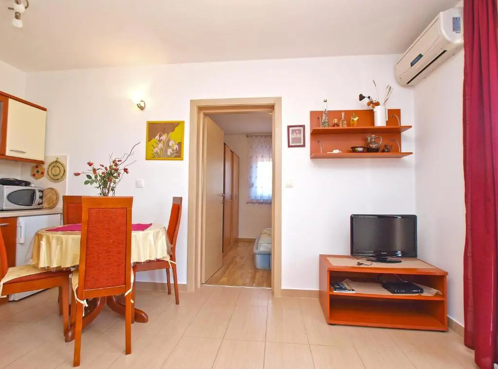 Apartments Vladimira 1367