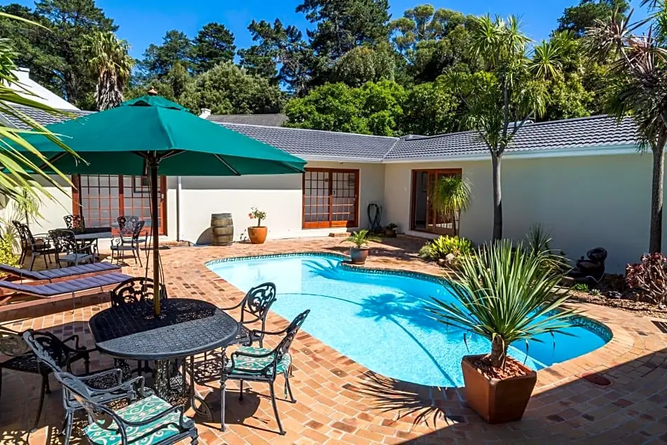 Hout Bay Lodge