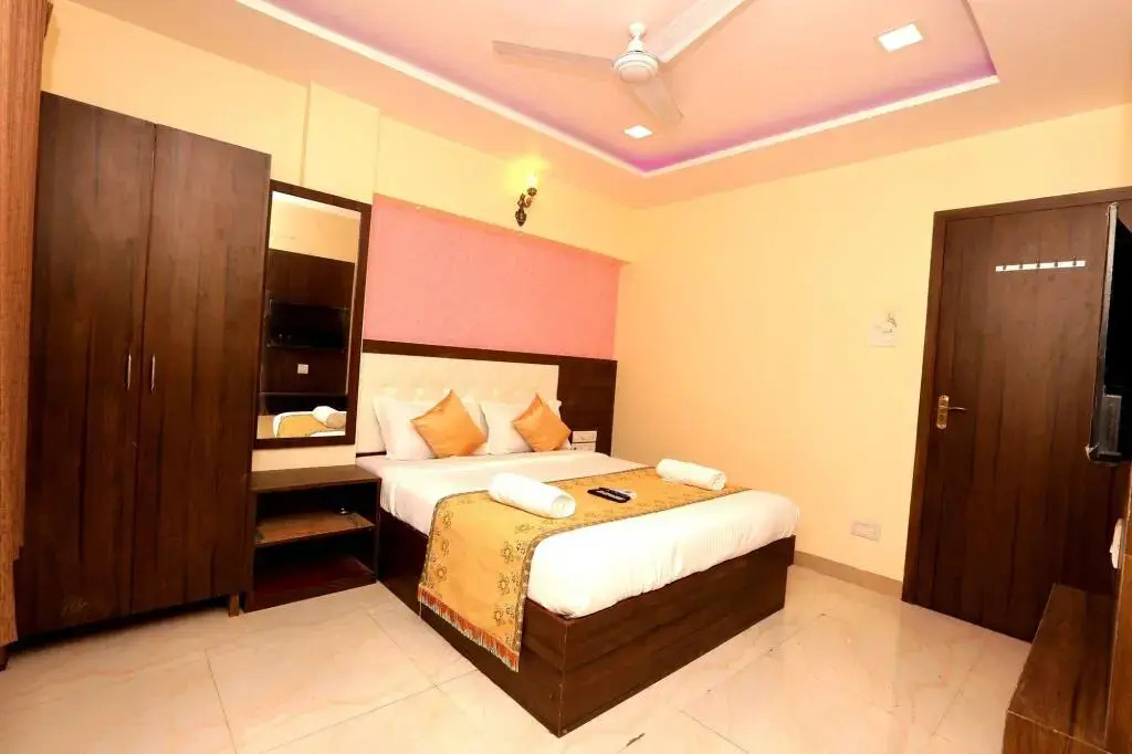 Hotel Sarah Inn by OYO Rooms